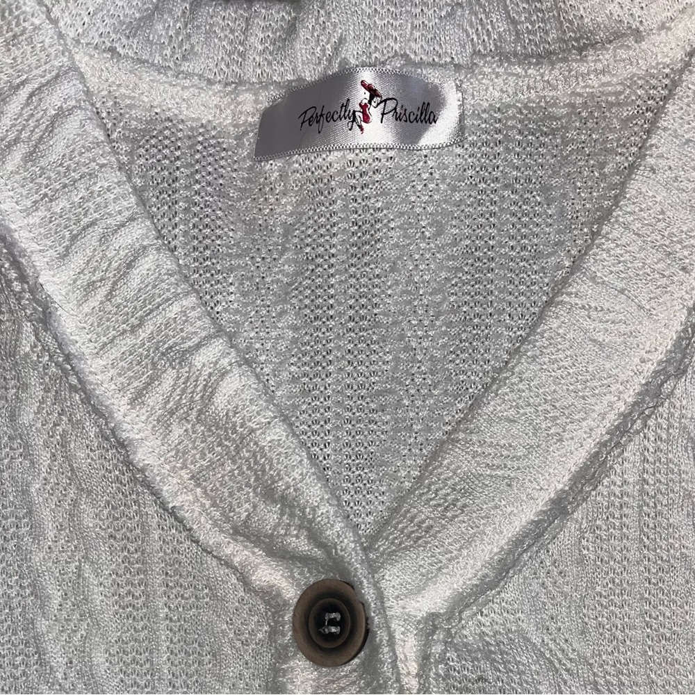 Fabcoast Priscilla White Cardigan with Brown Button - Picture 3 of 3